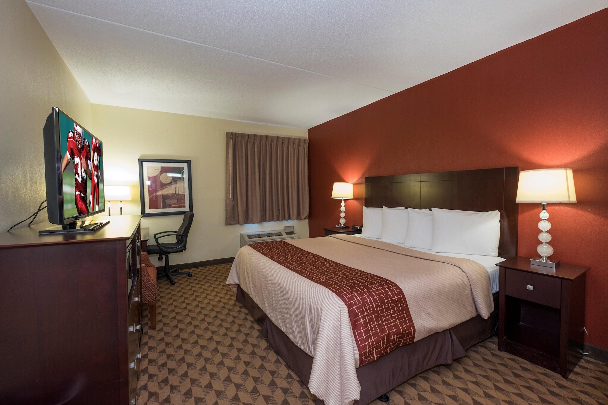 Red Roof Inn & Suites Cincinnati North-Мейсон Екстер'єр фото