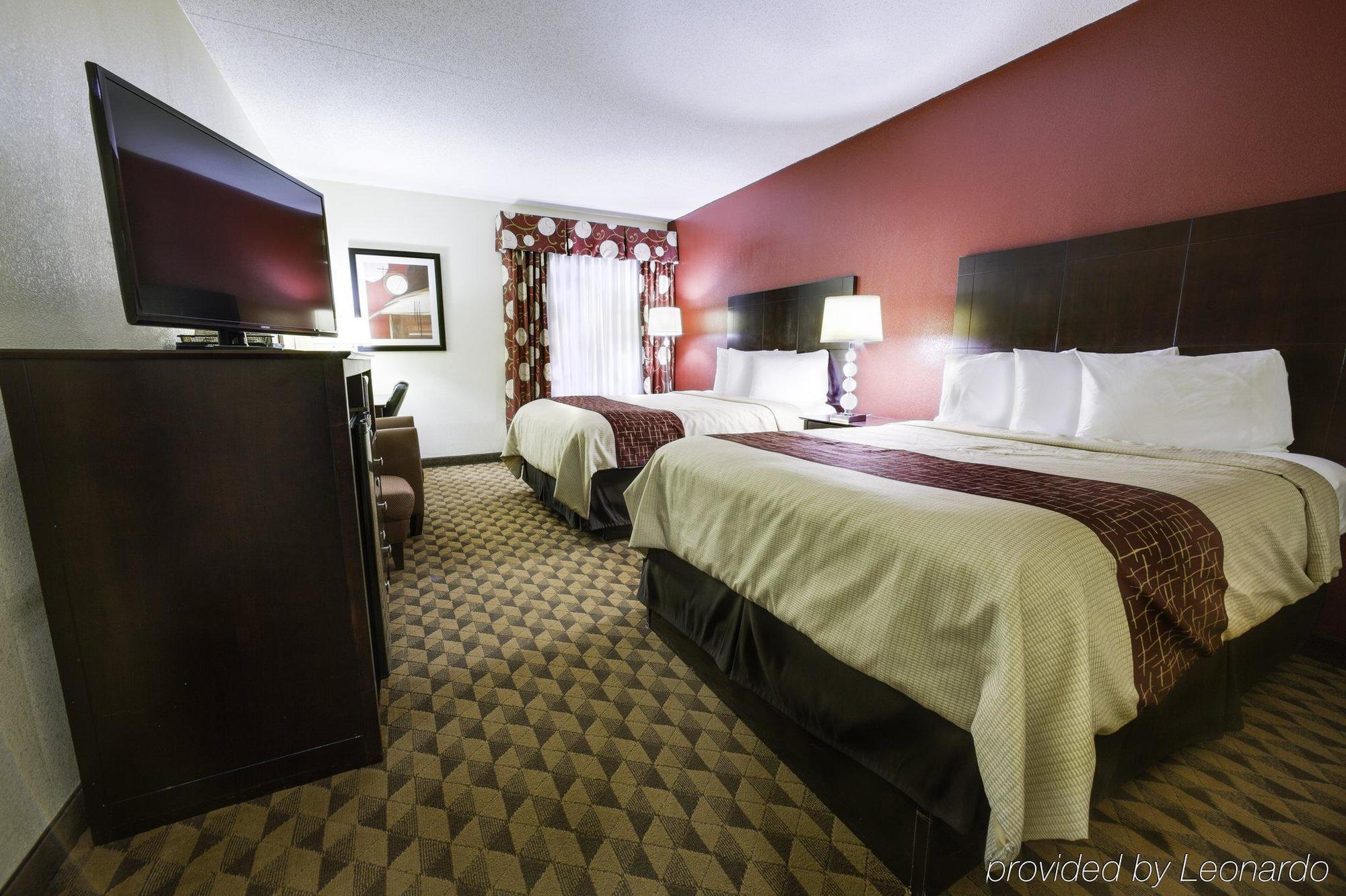 Red Roof Inn & Suites Cincinnati North-Мейсон Екстер'єр фото