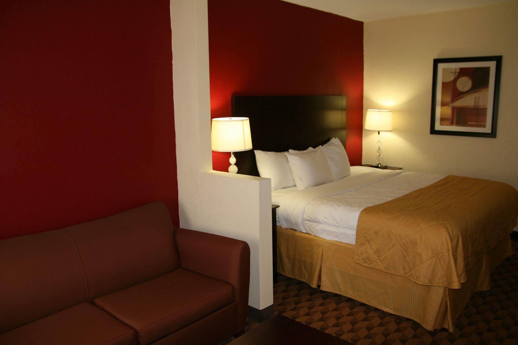 Red Roof Inn & Suites Cincinnati North-Мейсон Екстер'єр фото
