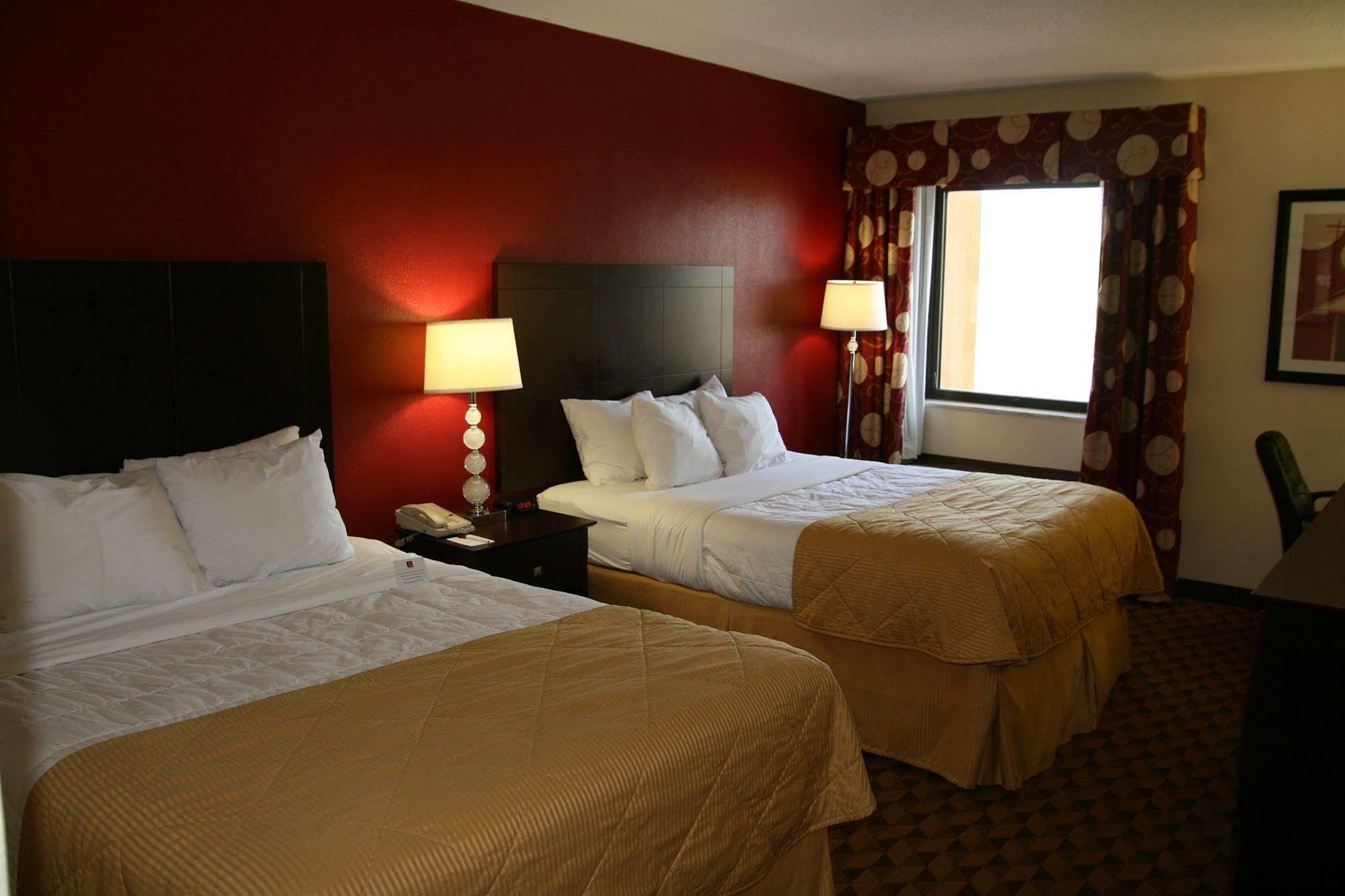 Red Roof Inn & Suites Cincinnati North-Мейсон Екстер'єр фото